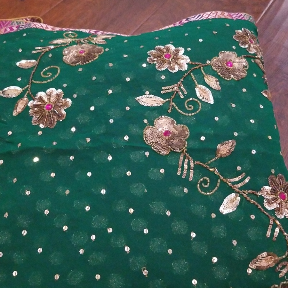 Saree with blouse!! - Picture 7 of 8